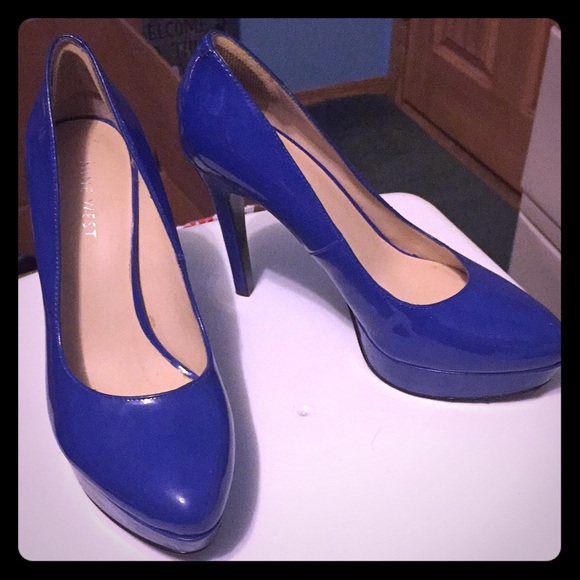 nine west royal blue pumps